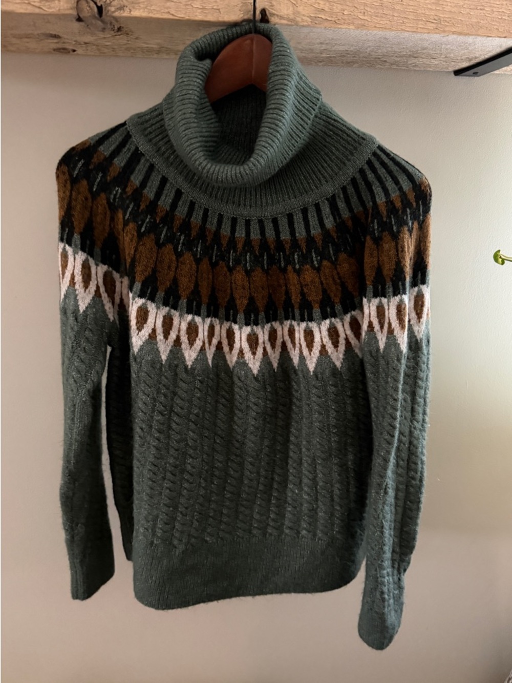 Evereve Turtleneck Fair Isle Sweater
